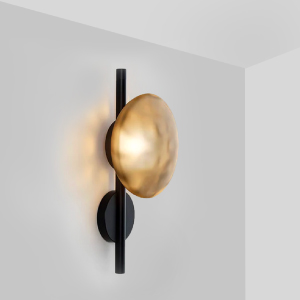 WALL LIGHT