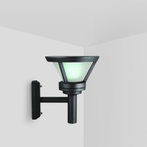 WALL LIGHT