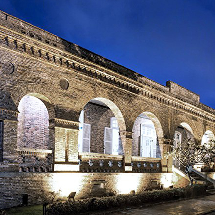 Flood Lights for Safety and Decor Illumination