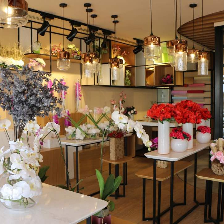 LUMIBRIGHT Zeal Track Lights installed at Flower Market, Umm Al Quwain