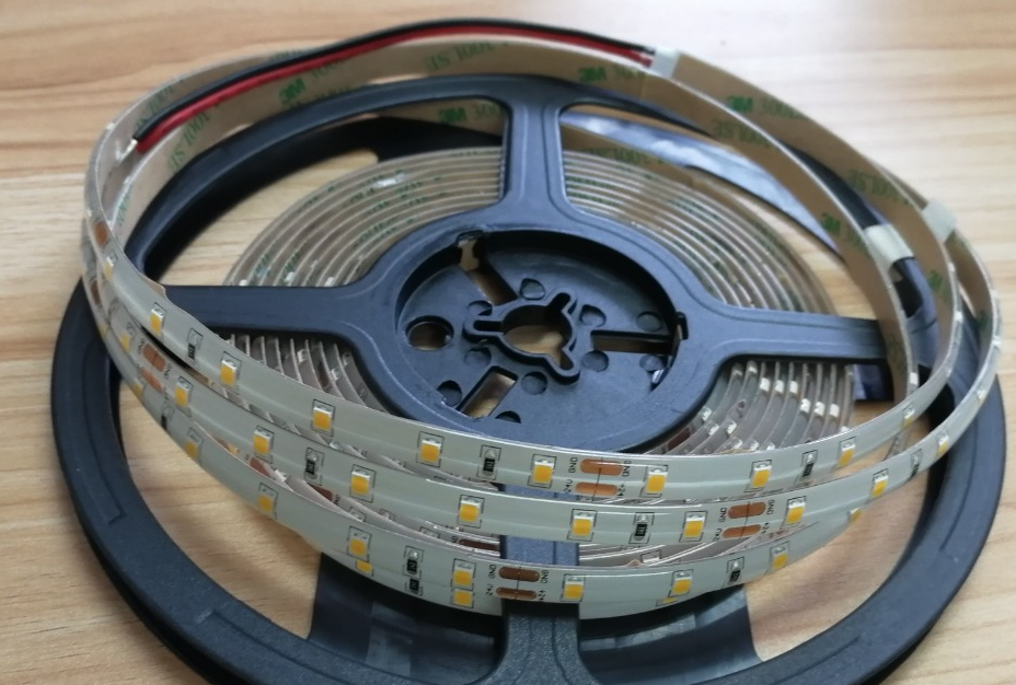 LUMIFLEX 3528 IP20 SINGLE ROW 2700K STRIP LIGHTS-24W